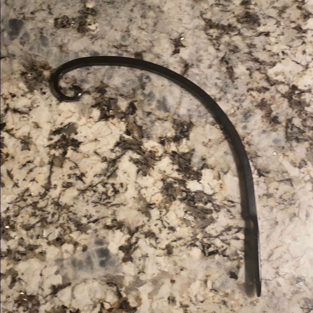 Iron Plant Hook 🌱